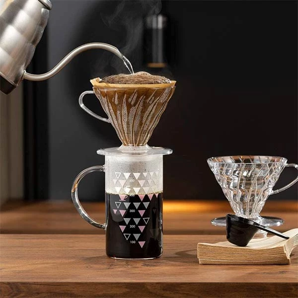 Barista Warehouse Hario V60 Dripper & Thermocolor Server Set 5 Barista Warehouse Hario V60 Dripper & Thermocolor Server Set